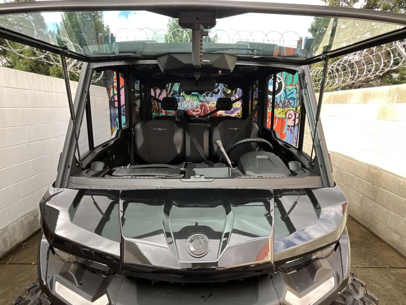 2025 Can-Am DEFENDER MAX 65 HD10 TEXCAB LIMITED Image 6