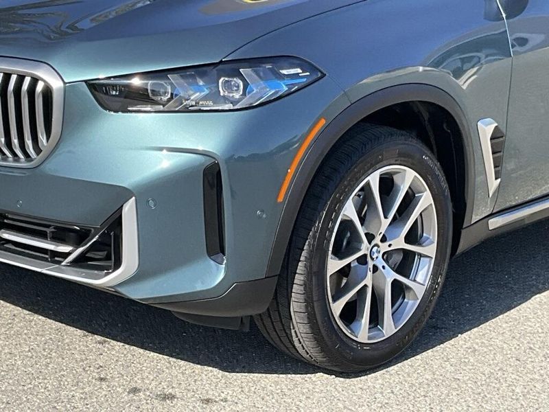 2025 BMW X5 sDrive40iImage 10