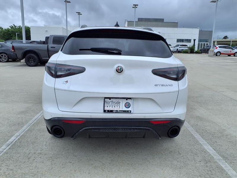 New 2026 Alfa Romeo Stelvio Image 8