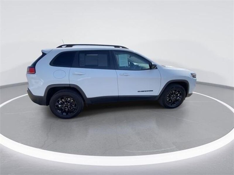 2023 Jeep Cherokee AltitudeImage 9