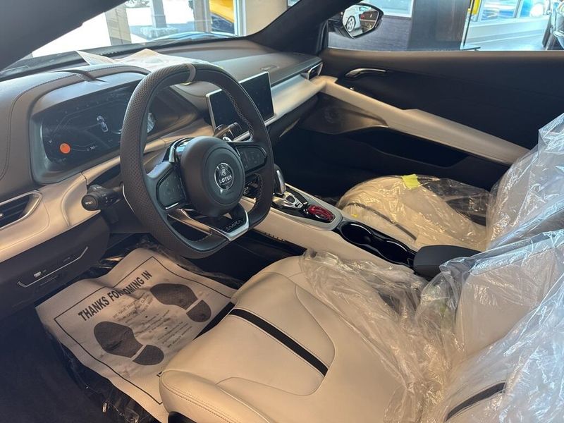 2025 Lotus Emira 