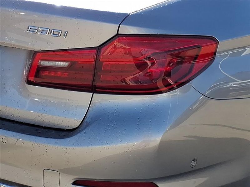 Used 2019 BMW 530i xDriveImage 8