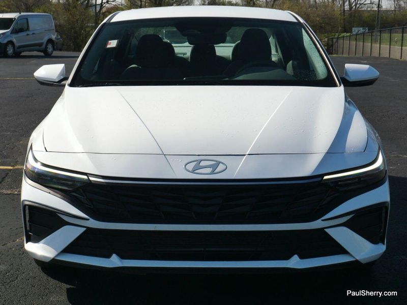 2024 Hyundai Elantra SELImage 53