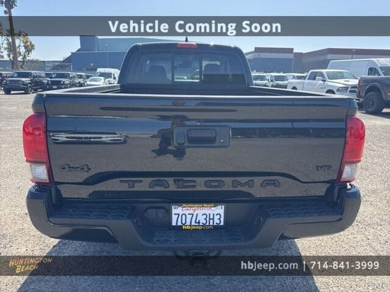 2022 Toyota Tacoma SR5Image 6