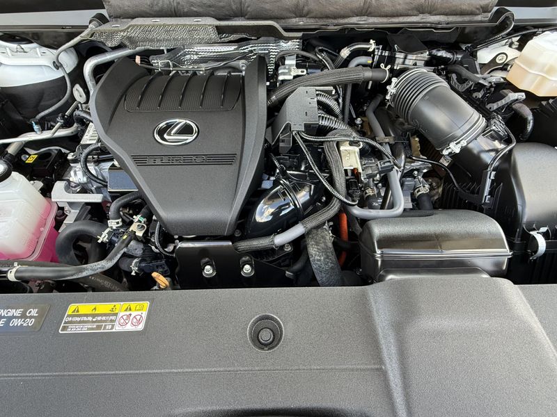 Used 2024 Lexus RX 500h F SPORT PerformanceImage 31