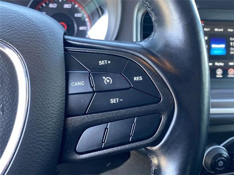 2022 Dodge Charger SXTImage 23