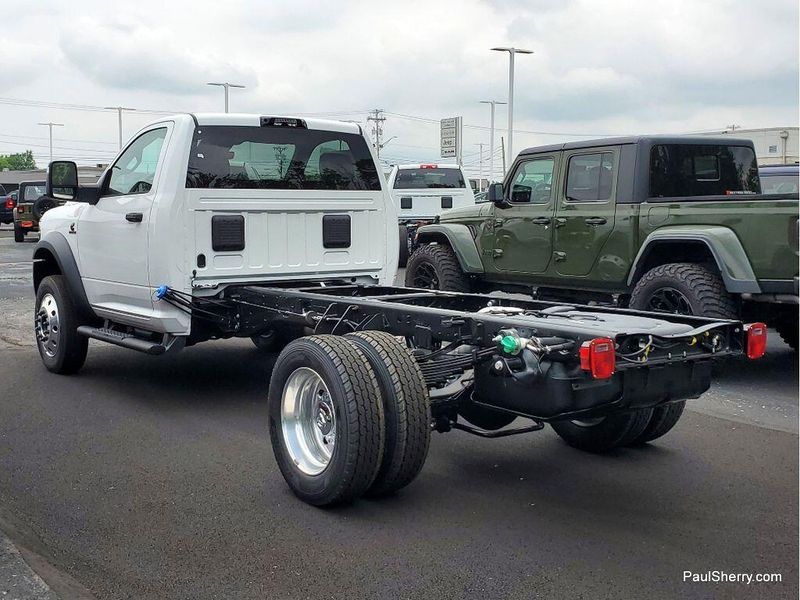 2025 RAM 5500 Chassis TradesmanImage 3