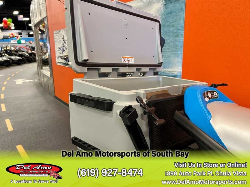 2023 Sea-Doo 33PA  in a WHITE / GULF STREAM BLUE exterior color. Del Amo Motorsports of South Bay (619) 547-1937 delamomotorsports.com 