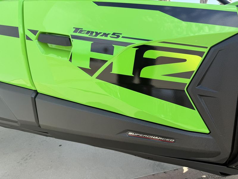 New 2026 Kawasaki TERYX5 H2 DELUXE ES Image 13