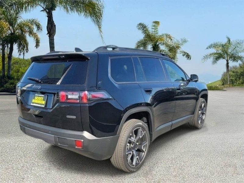 New 2026 Jeep Cherokee Overland 4x4