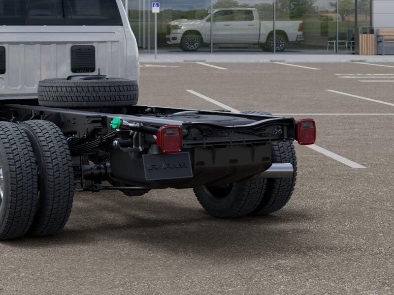 New 2026 RAM 4500 Big Horn Chassis Crew Cab 4x4 60