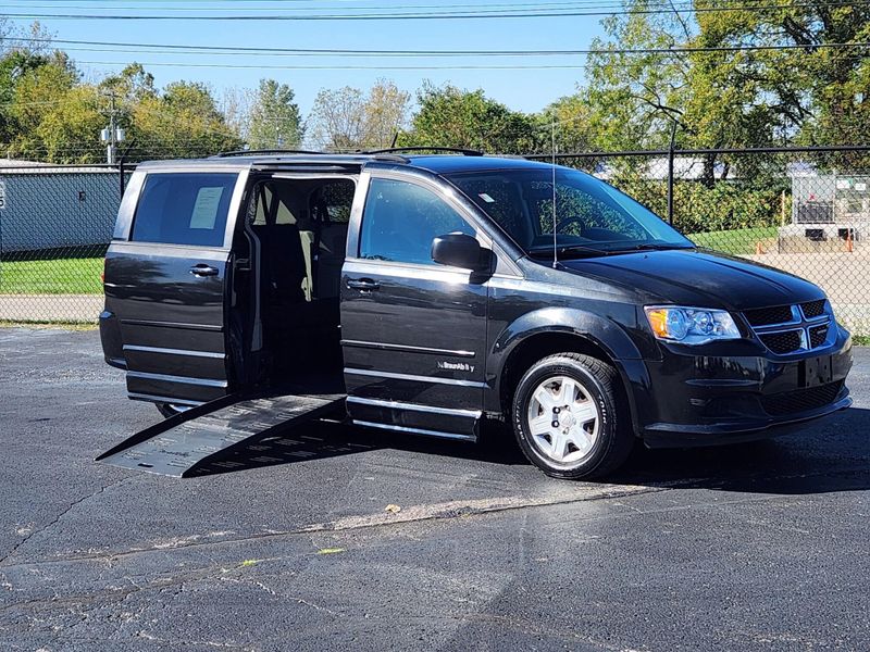 Used 2012 Dodge Grand Caravan SE