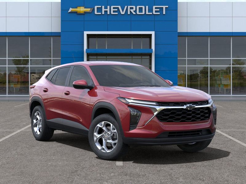 New 2025 Chevrolet Trax LSImage 7