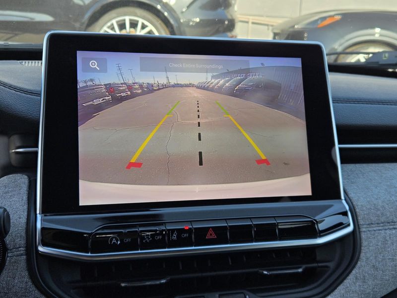 Used 2024 Jeep Compass Latitude 4x4