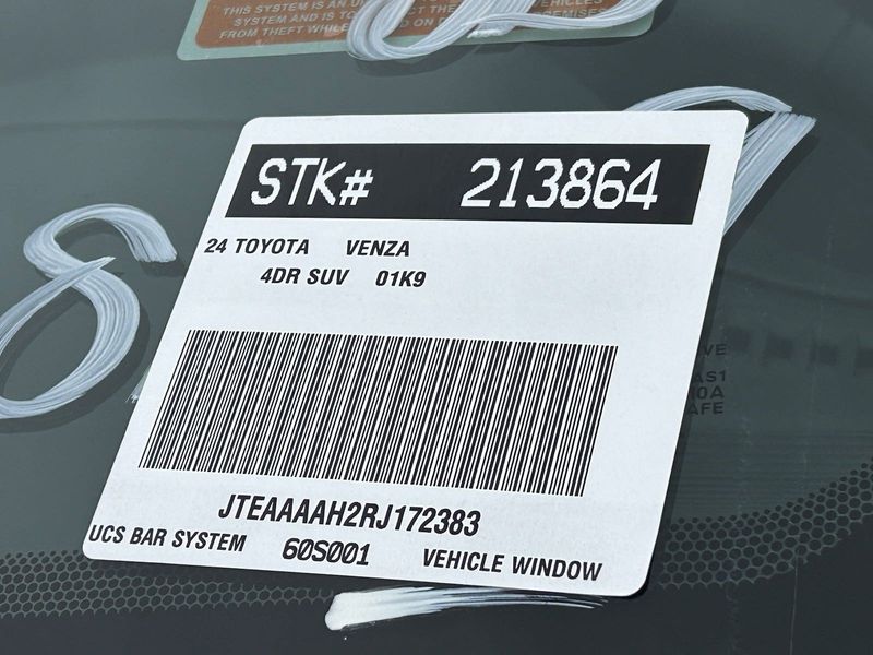 2024 Toyota Venza XLEImage 18