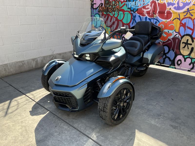 New 2025 Can-Am SPYDER F3 LIMITED Image 3