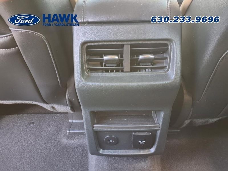 2024 Ford Edge SEL photo 24