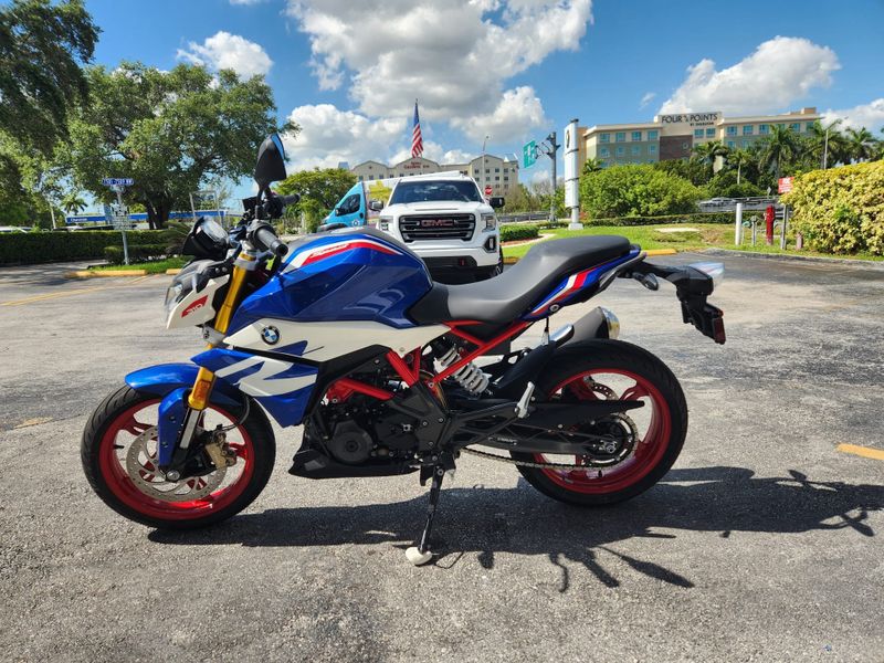 2024 BMW G 310 R Image 5