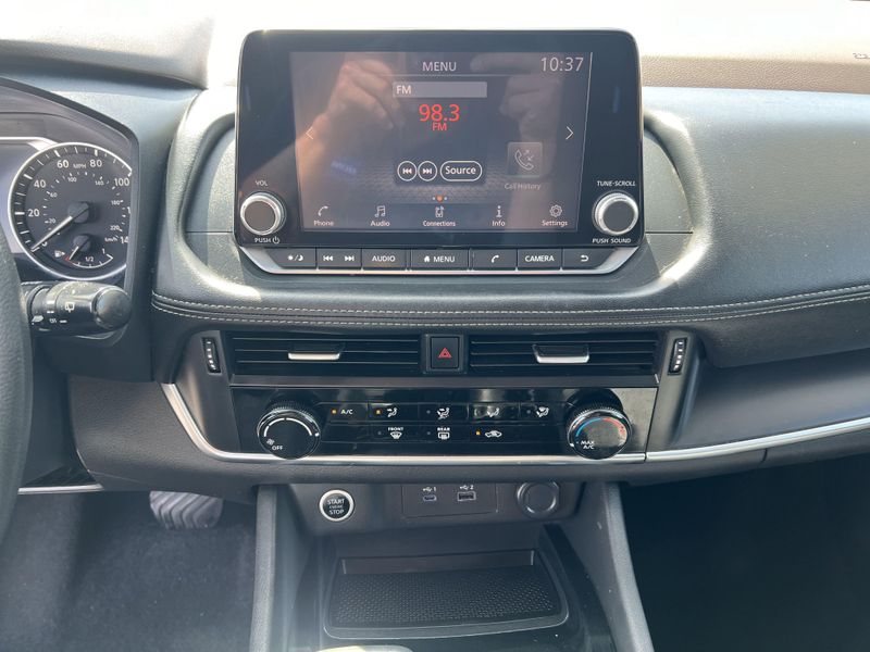 Used 2021 Nissan Rogue SImage 17