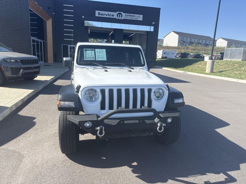 Used 2019 Jeep Wrangler SportImage 4