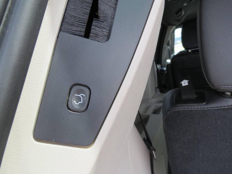 Used 2018 Dodge Grand Caravan SXT 4dr Mini VanImage 27