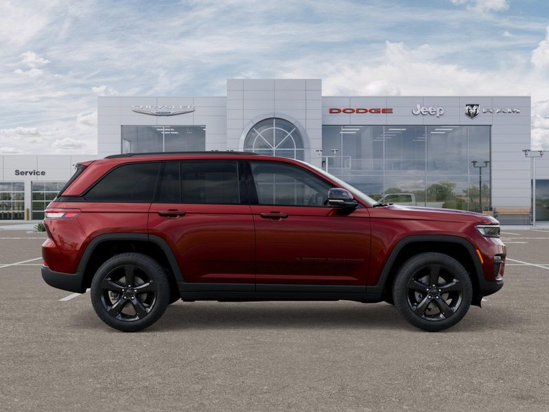 New 2025 Jeep Grand Cherokee Limited 4x4