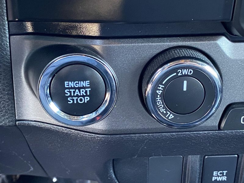 2023 Toyota Tacoma TRD Off-RoadImage 23