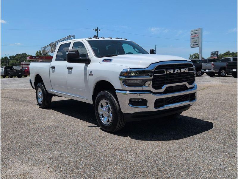 New 2026 RAM 2500 Tradesman Crew Cab 4x4 6
