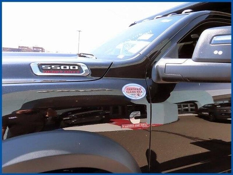 2024 RAM 5500 Chassis Cab TradesmanImage 5