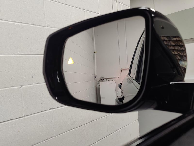 Used 2024 Jeep Grand Cherokee Altitude X 4X4 w/SunroofImage 11