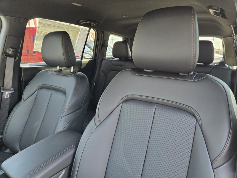 New 2026 Jeep Cherokee Limited 4x4