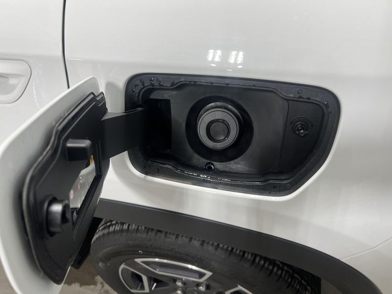 New 2026 Jeep Cherokee Laredo 4x4Image 19