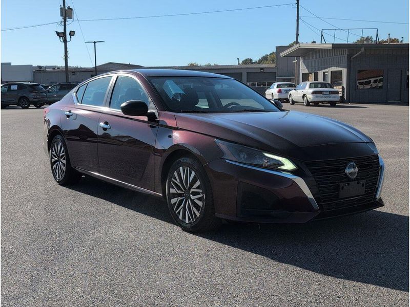 Used 2024 Nissan Altima 2.5 SVImage 7