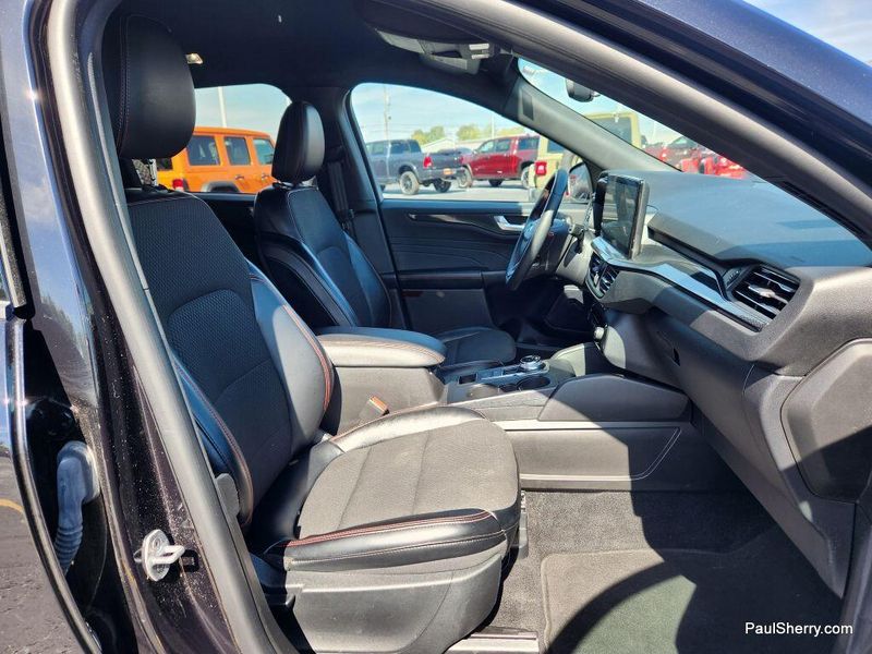 2024 Ford Escape ST-Line photo 26
