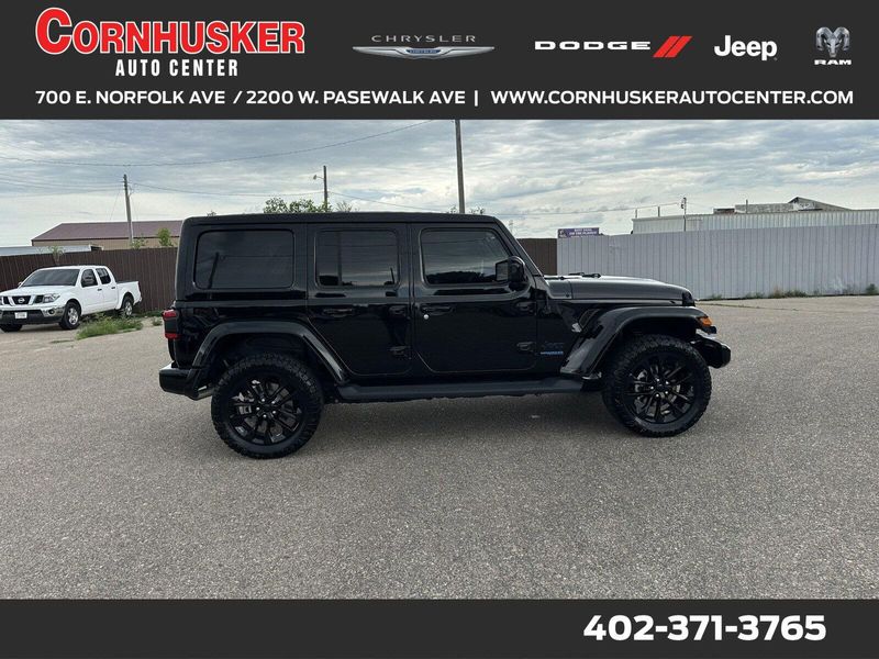 2021 Jeep Wrangler 4xE Unlimited Sahara High AltitudeImage 1