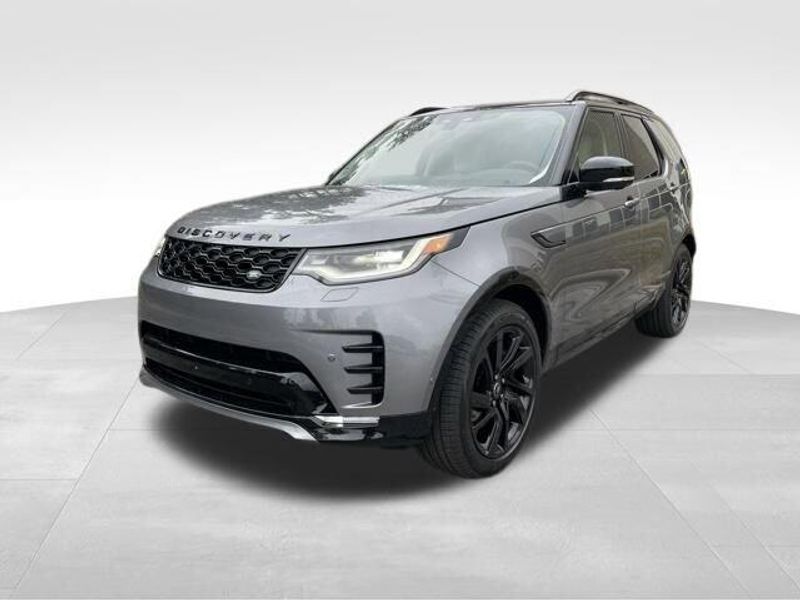 Used 2025 Land Rover Discovery Dynamic SE