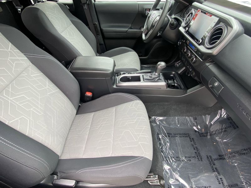 Used 2022 Toyota Tacoma TRD SportImage 10