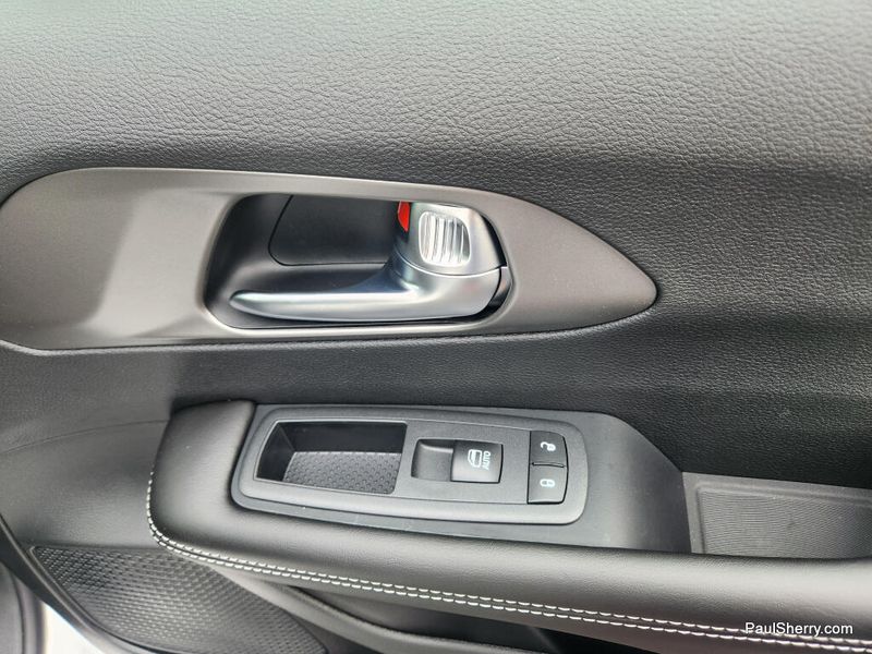 New 2027 Chrysler Pacifica Limited