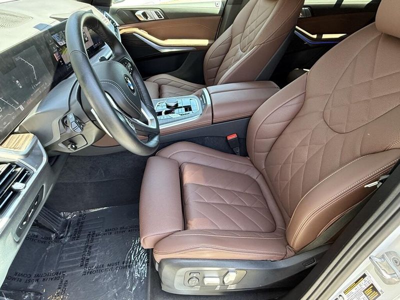 2025 BMW X5 xDrive40iImage 21