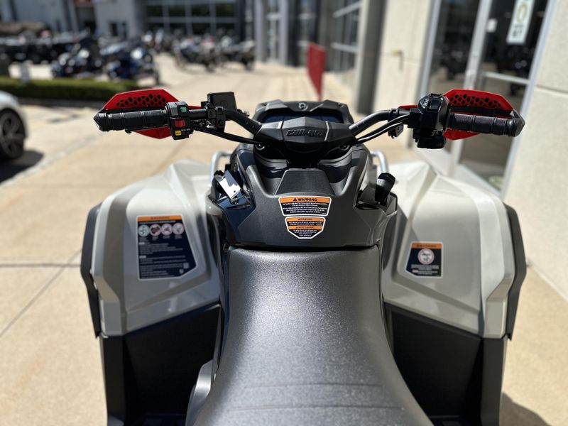 2024 Can-Am OUTLANDER XXC 1000R in a CHALK GREY / RED exterior color. Cross Country Powersports 732-491-2900 crosscountrypowersports.com 