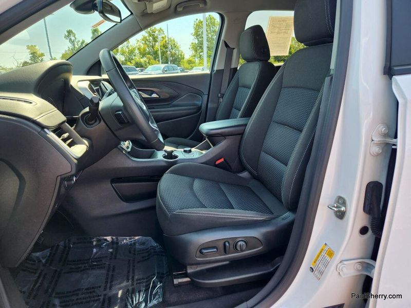 Used 2023 GMC Terrain SLE