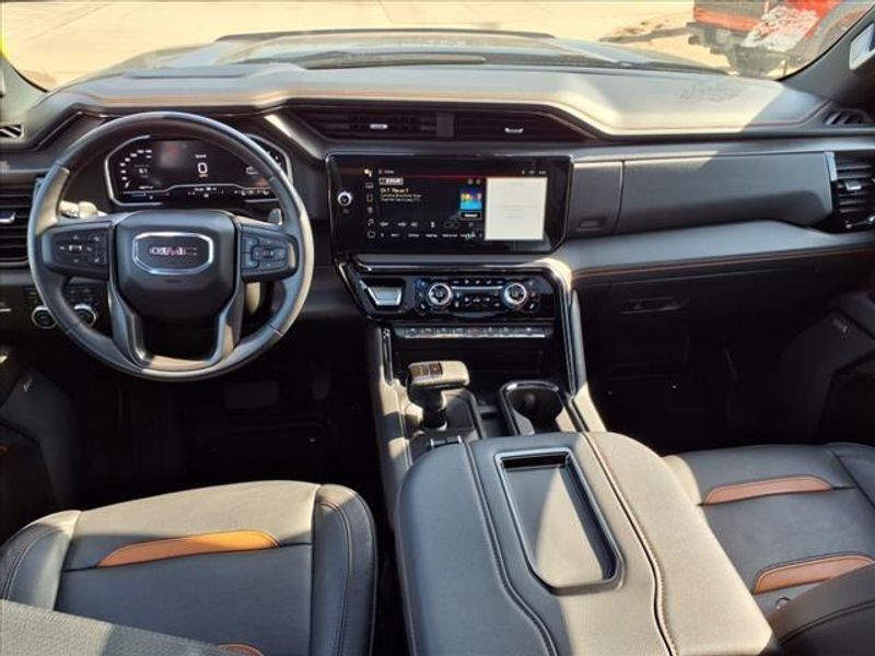 2022 GMC Sierra 1500 AT4Image 4