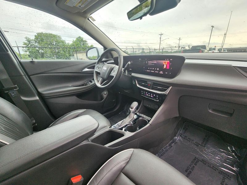 Used 2025 Buick Encore GX Avenir
