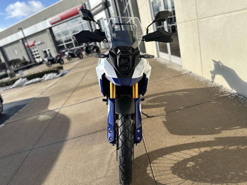 2024 Suzuki VStrom 800 Adventure in a WHITE exterior color. Cross Country Powersports 732-491-2900 crosscountrypowersports.com 