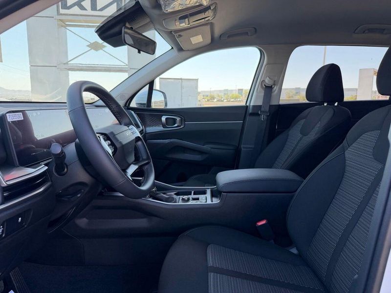 New 2026 Kia Sorento LXImage 11
