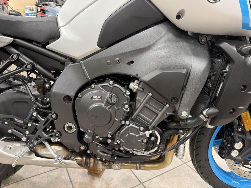New 2026 Yamaha MT-10 Image 21