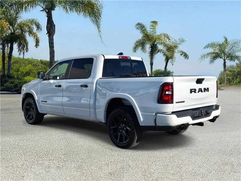 New 2026 RAM 1500 Laramie Crew Cab 4x2 5'7' Box