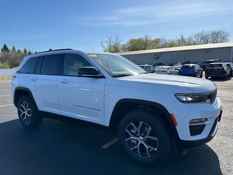 2025 Jeep Grand Cherokee Limited 4x4Image 1