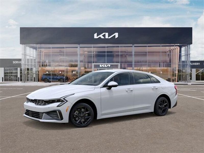 New 2026 Kia K5 LXSImage 3
