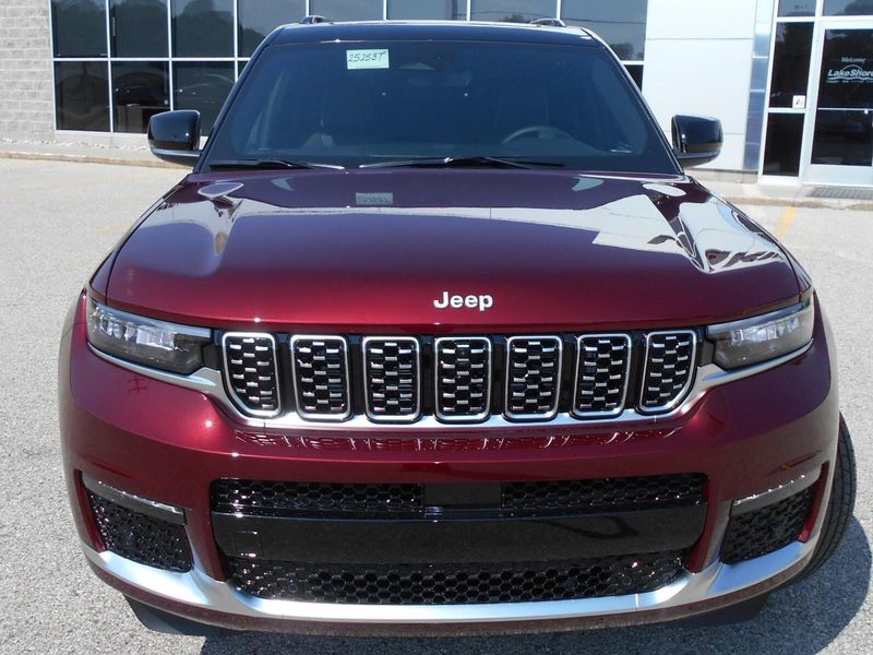 New 2025 Jeep Grand Cherokee L Summit Reserve 4x4Image 36